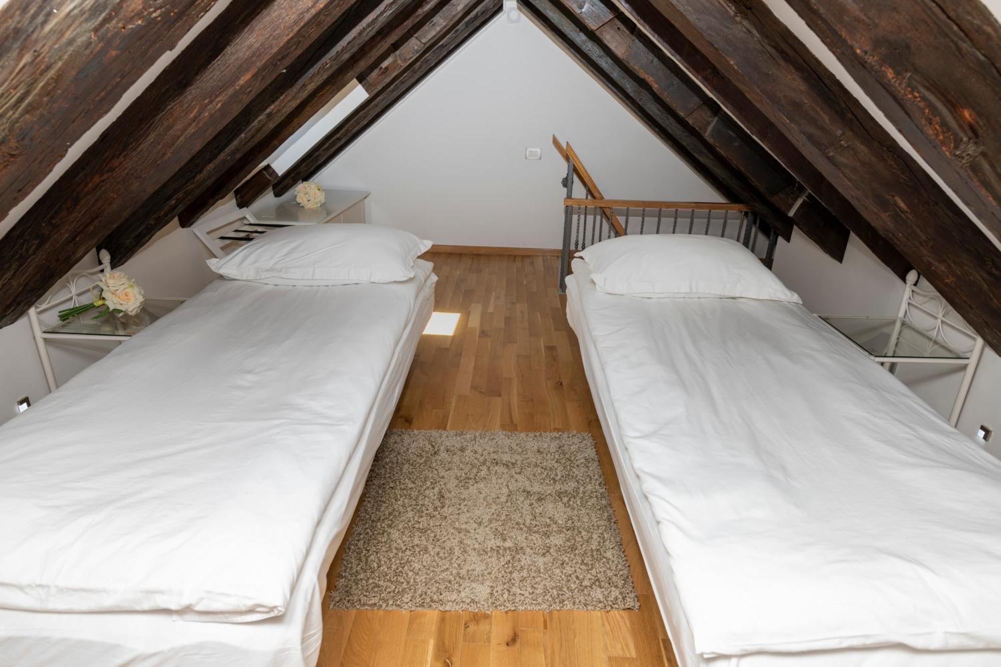 Gothic Palace Heritage Split Rom bilde